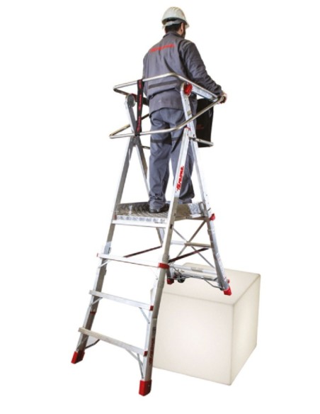 Escalera con amplia plataforma y altura regulable PLS5