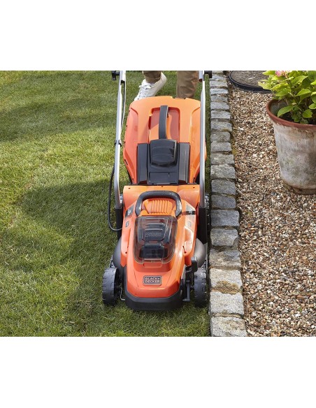 Cortacésped con 2 baterías de 18V 2,5Ah Black+Decker