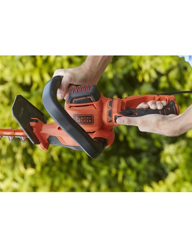 Cortasetos 650W 60cm 25mm  sierra en Black+Decker