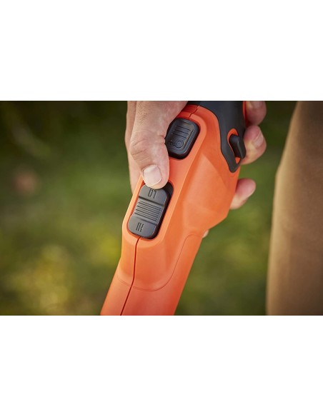 Cortabordes POWERCOMMAND Easy Feed con una batería Black+Decker