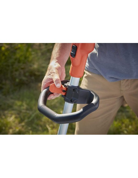 Cortabordes POWERCOMMAND Easy Feed con una batería Black+Decker