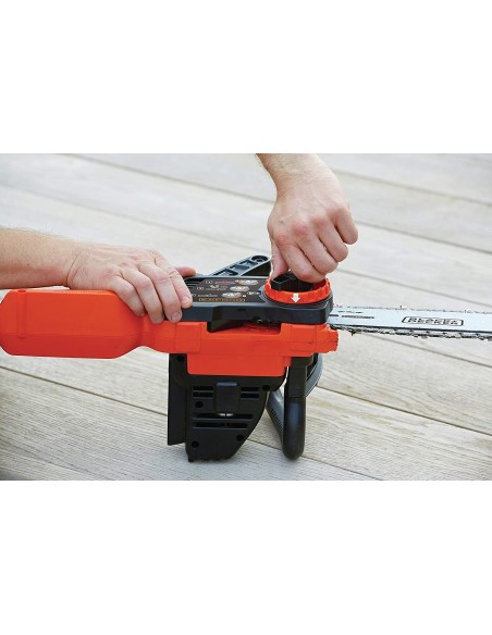 Motosierra con una batería de 18V 2Ah Black+Decker