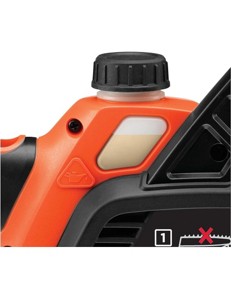 MotoSierra con una batería de 36V 2Ah Black+Decker