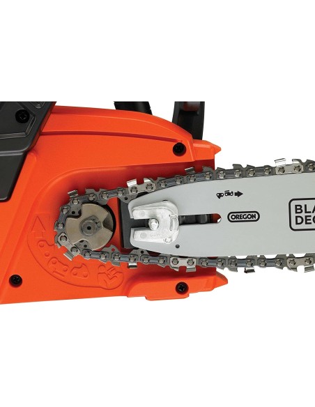 MotoSierra con una batería de 36V 2Ah Black+Decker