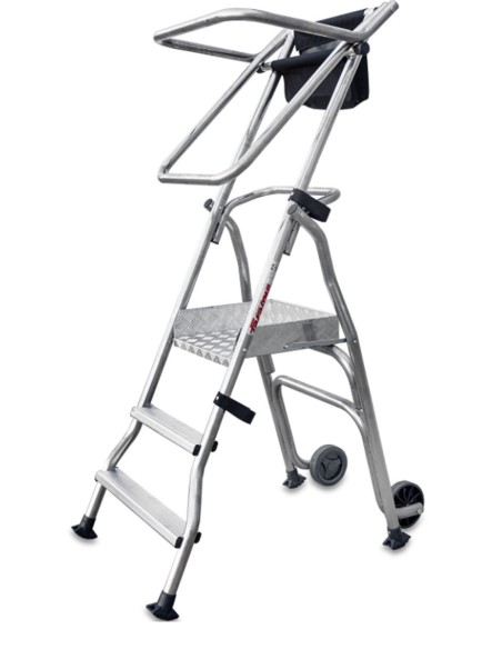 Escalera plegable con amplia plataforma de trabajo PL3 3 Peldaños